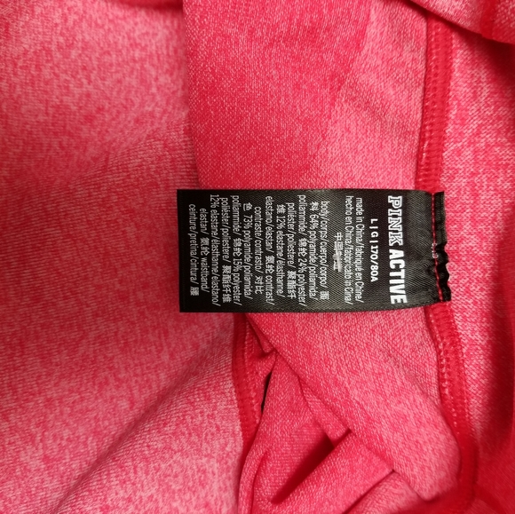 Matching sportsbra and seamless leggings - Picture 3 of 4